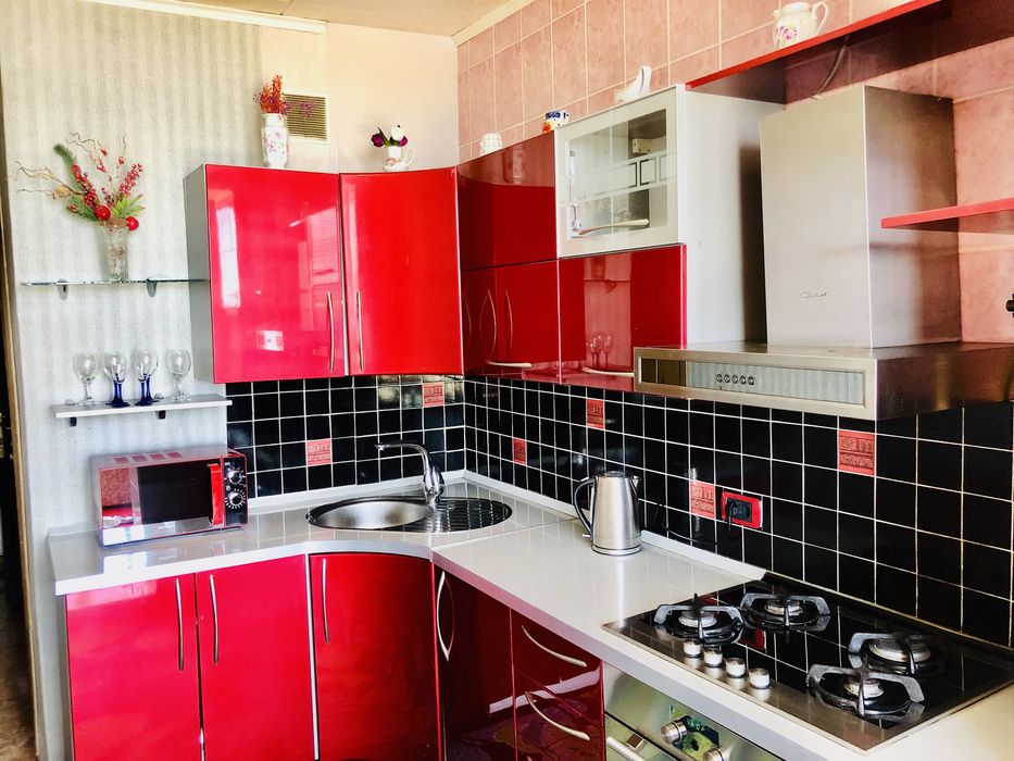 Сдам 2-х кв посуточно 14-19