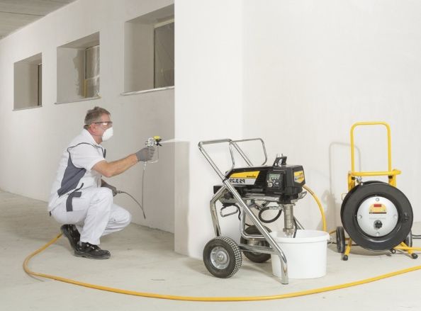 Красим Патолки, стены , Ангары