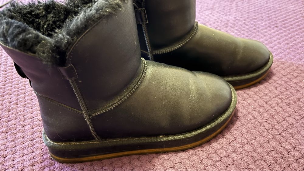 Отдам обувь за шоколадку