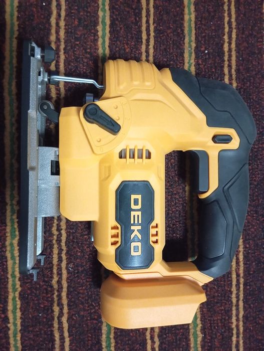 Лобзик Деко сотилади