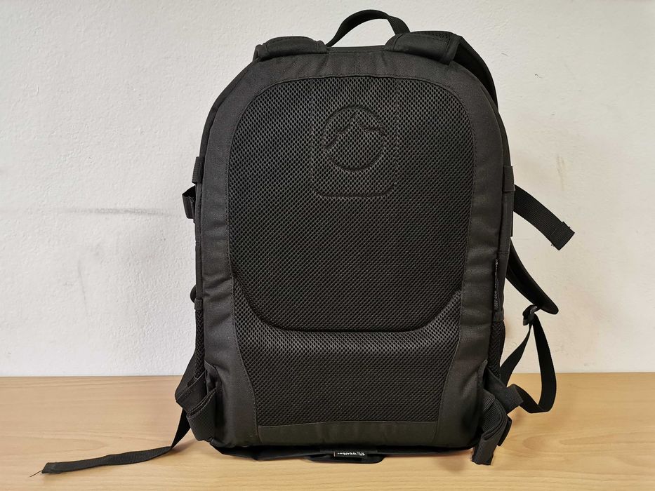 Lowepro Pro Runner 300 AW раница за фотоапарат