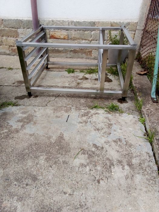 Стойка за конвектомат неръждавейка