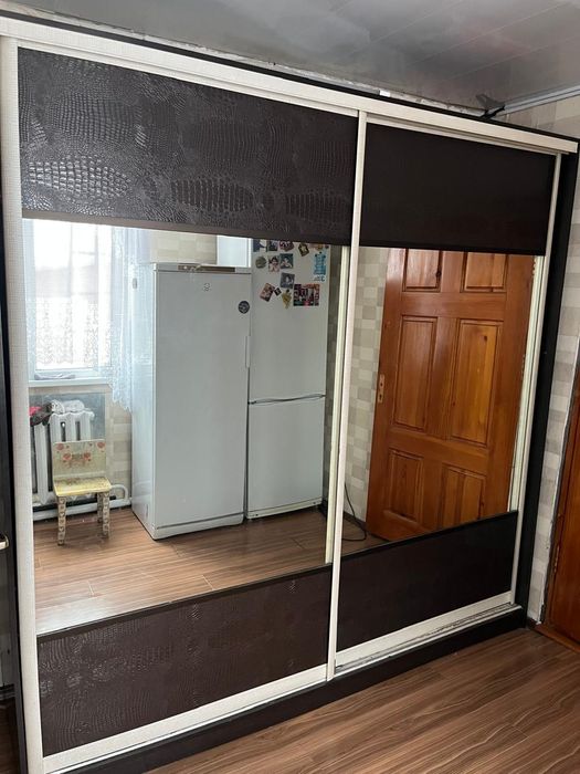 Продам большой шкаф