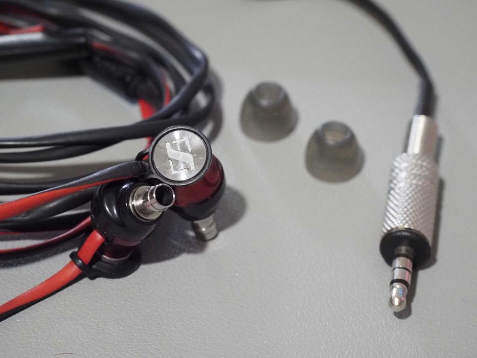 Sennheiser Momentum In Ear cu Fir