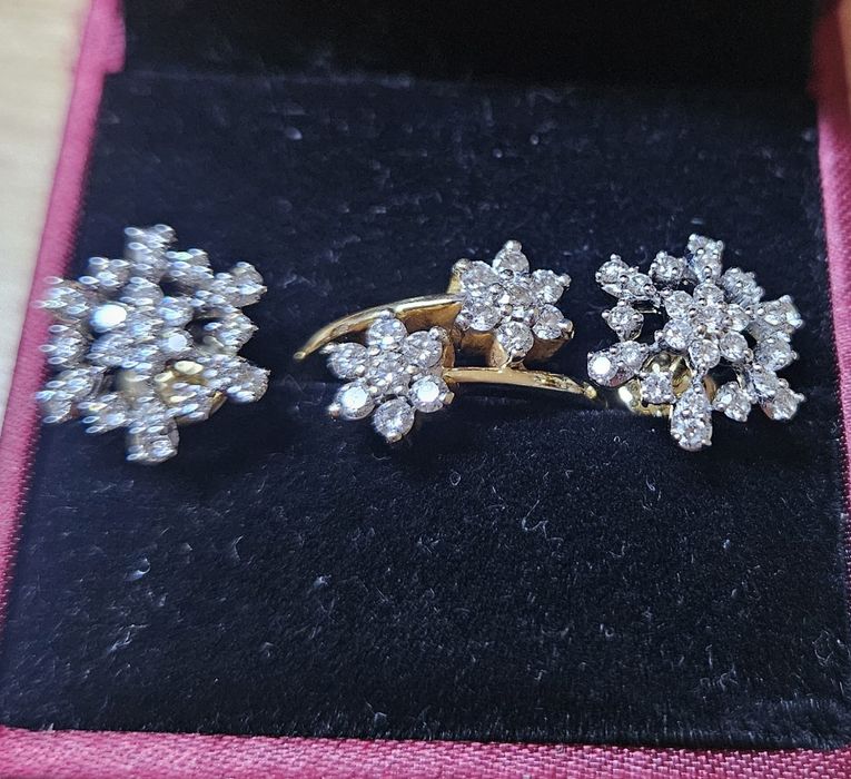 Set inel și cercei cu diamante