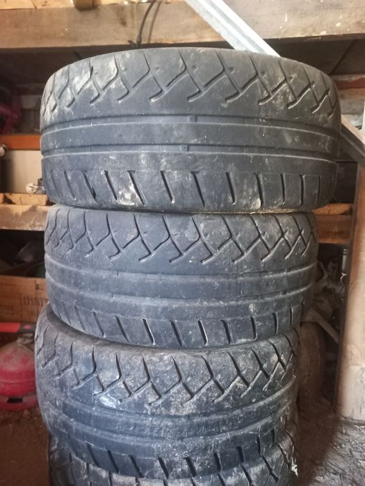 Продам резина в хорошем состоянии