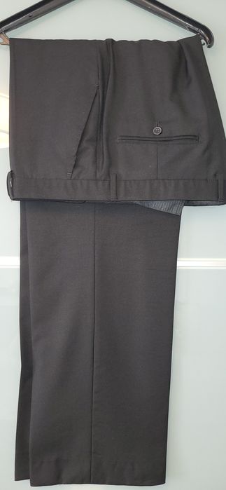 Costum barbati masura 50