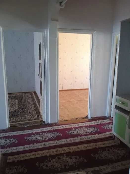 срочно 3 хонали квартира сотилади Динамо бозорча