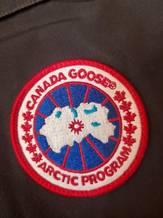 CANADA GOOSE дамска парка M размер.