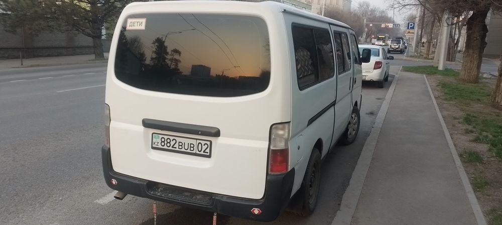 Продам Nissan urvan