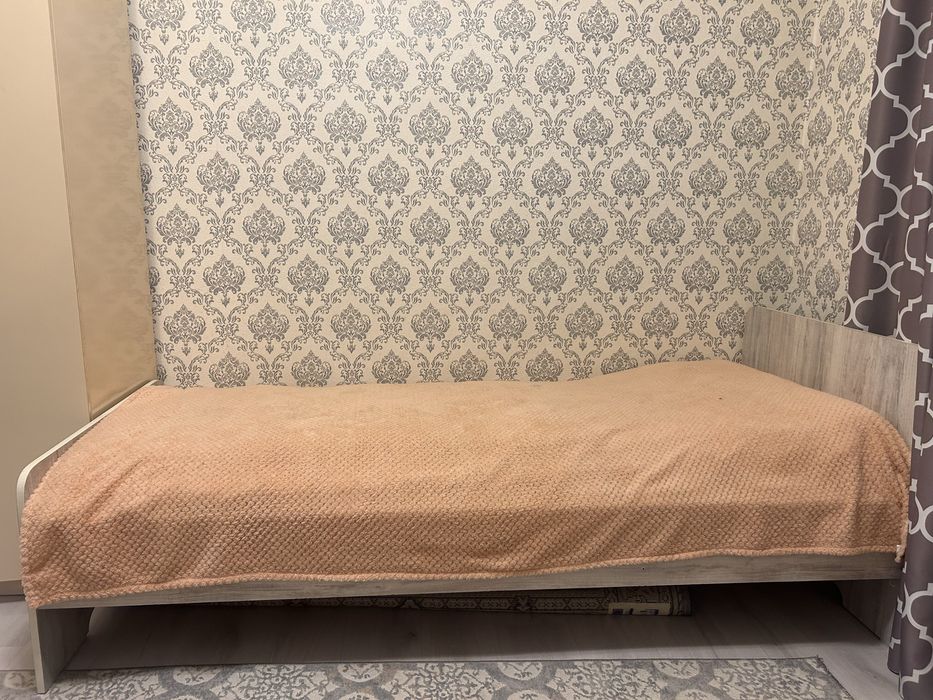 Продаеться кровать в отличном срстоянии