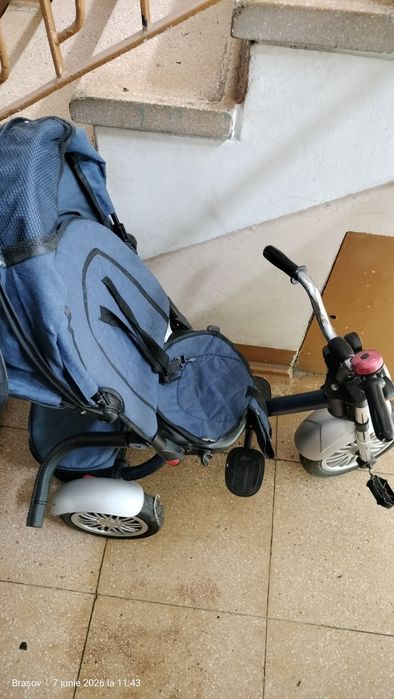 Vând tricicletă pentru copii.