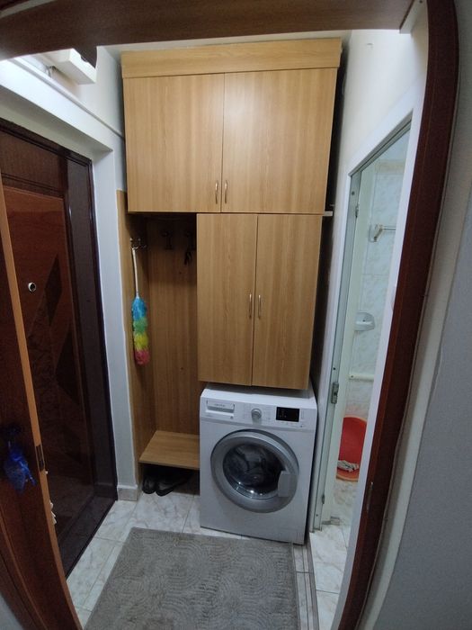 Închiriez garsoniera