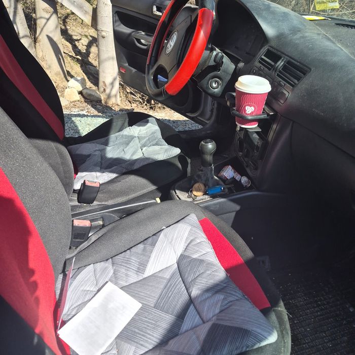 Vând VolKswagen bora!