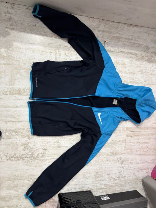 NIKE горница и блуза