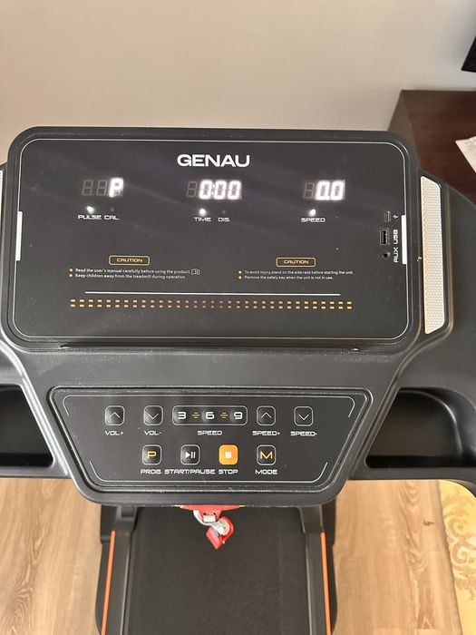 Беговая дорожка Genau