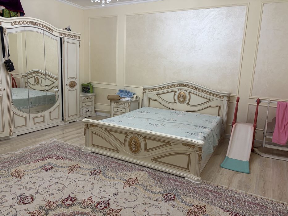 Продается Кровать двухспальный