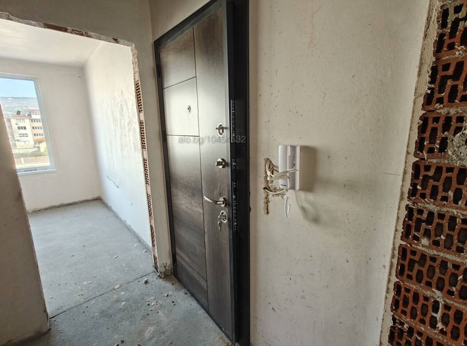 Продава се Двустаен апартамент в Кърджали, Възрожденци - 75 кв.м за 470 €/кв.м - Снимка #1