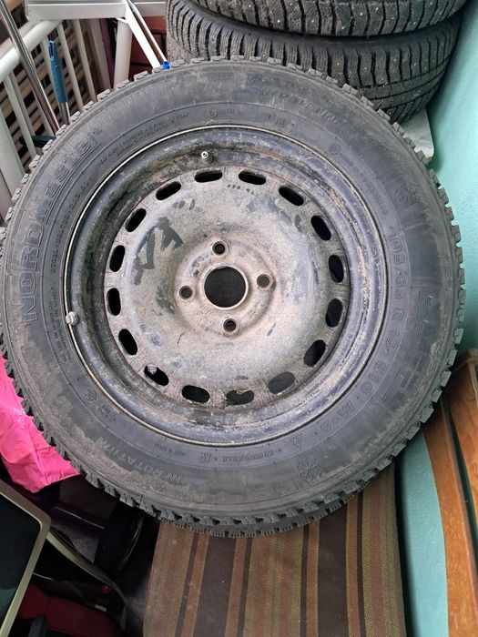 Продам зимний колеса комплект