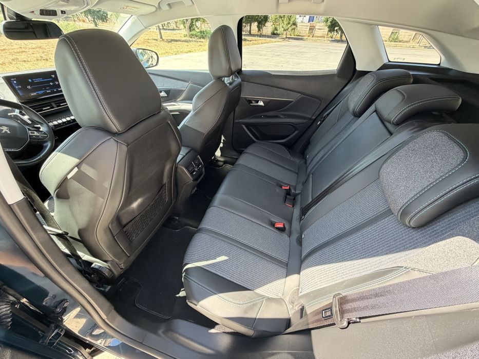 Peugeot 3008 1.5 hdi 130cp 2021