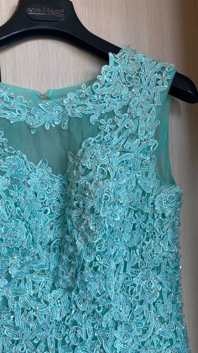 Платье вечернее со стразами