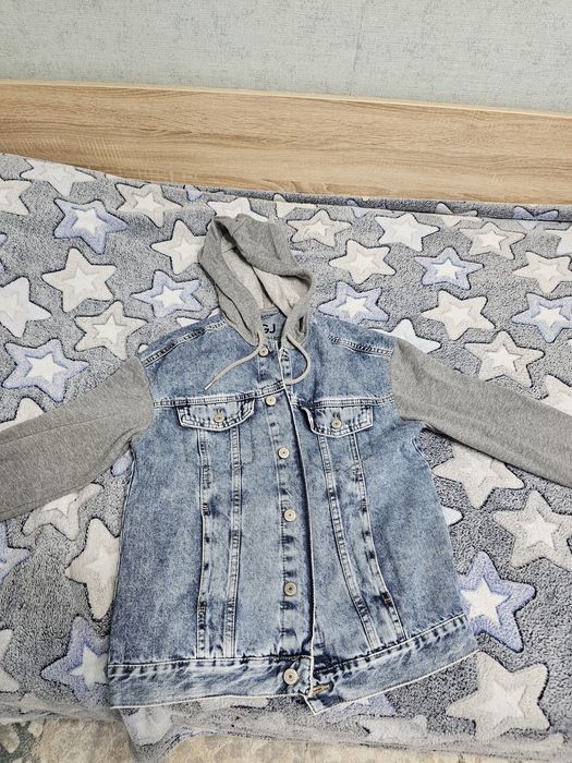 Продам одежду на мальчика 11-14 лет