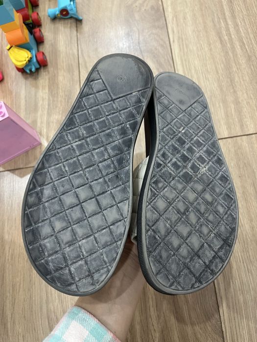 Женские босоножки 37 размер