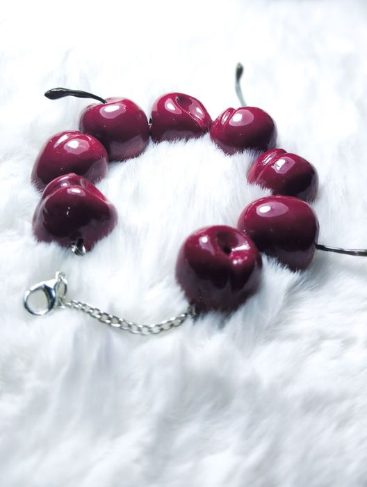 Браслет из полимерной глины - " черешня".
