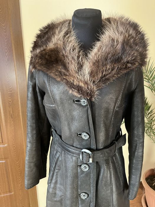 Palton lung cojoc  blana naturala impecabil