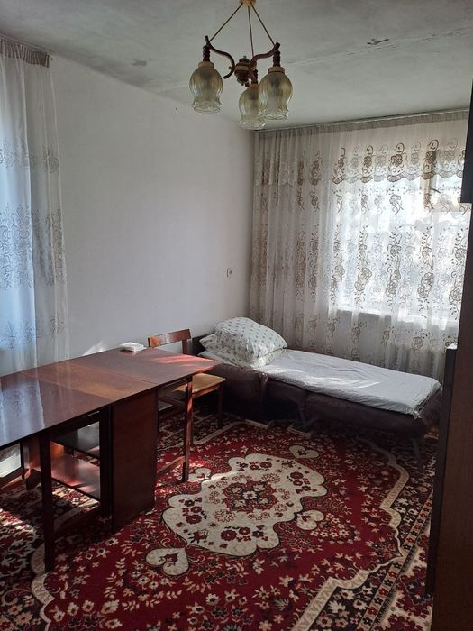 Продается уютная кирпичная квартира. Дом теплый