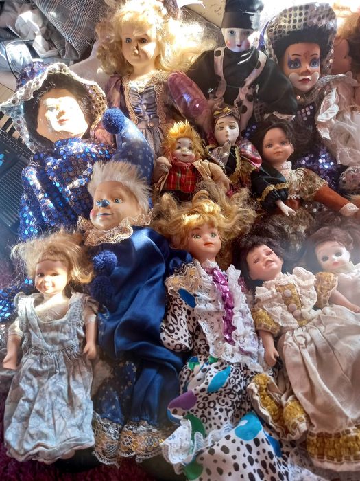 Лот от порцеланови кукли