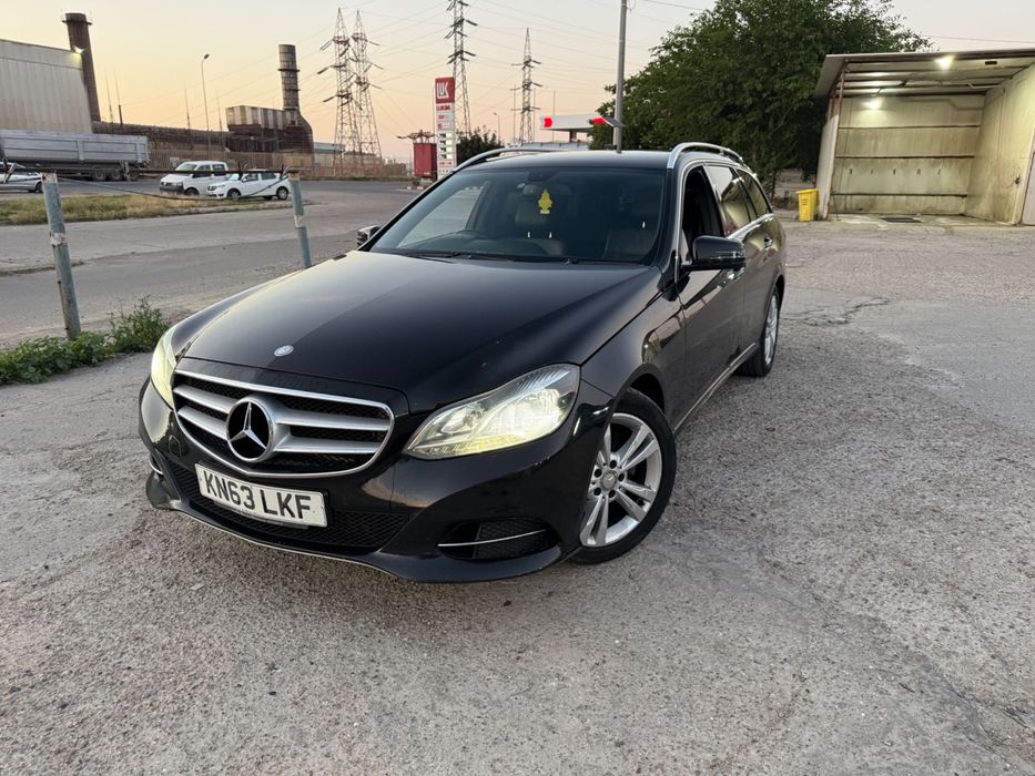 Mercedes-Benz e220