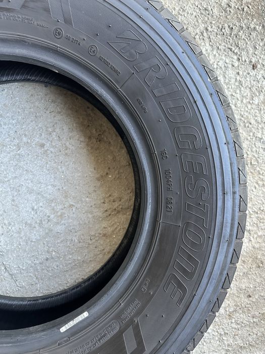 215/70 R15 C Bridgestone Duravis R660 Dot 2021