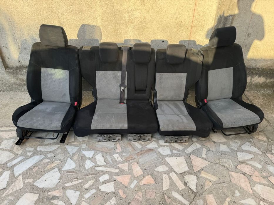 Interior Piele alcantara  suzuki  Gran vitara  nou!!!Fete uși /Scaunele fata cu incazire