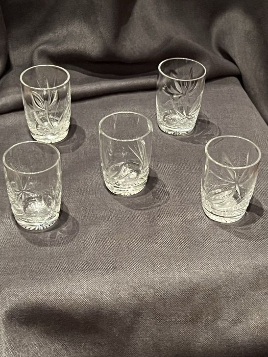 Продам хрустальные рюмки