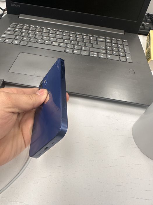 Продам iphone 12
