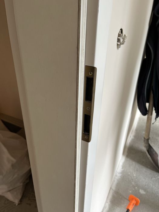 Врати- каси и крила