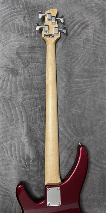 Бас гитара Yamaha TRBX174