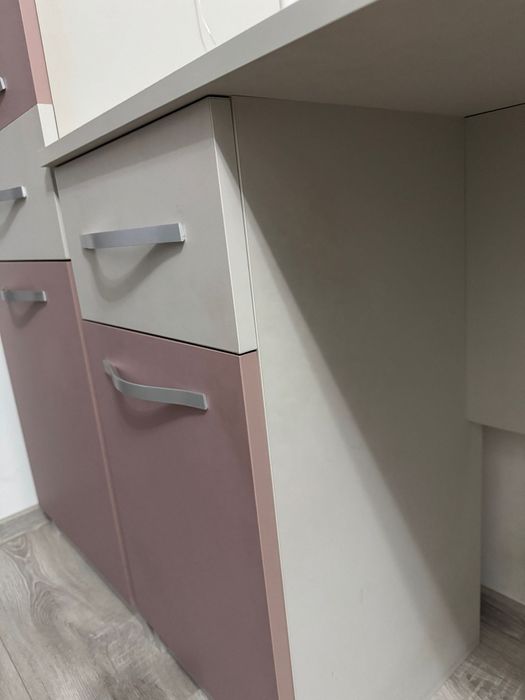 Se vinde mobilier birou(2 seturi)