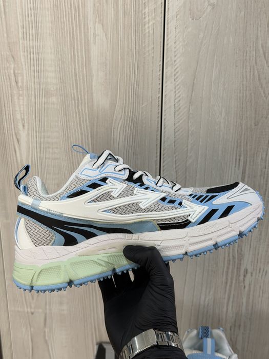 *SUMMER SALE*Off-White Be Right Back