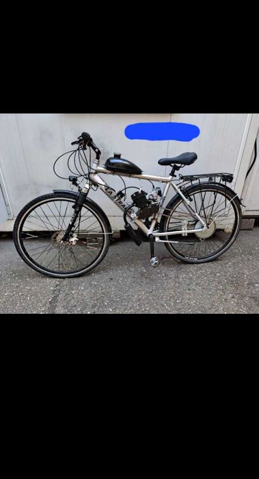 Bicicleta cu motor pe benzina