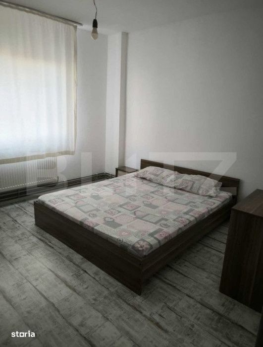 Apartament 1 camera , 33 mp, zona Debarcader