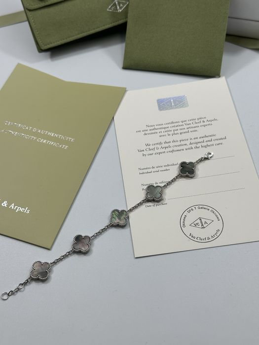 Brățară Van Cleef & Arpels 5 motifs White Gold 750 Mother of Pearl