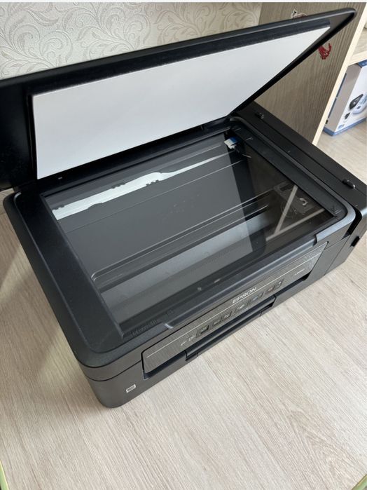 Продам МФУ Цветной Epson L3060