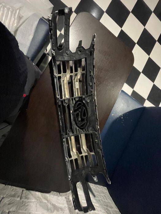 Решетка на Туксон бу с дефектом