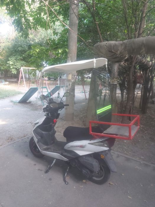 Продам навес для мопеда новый .
