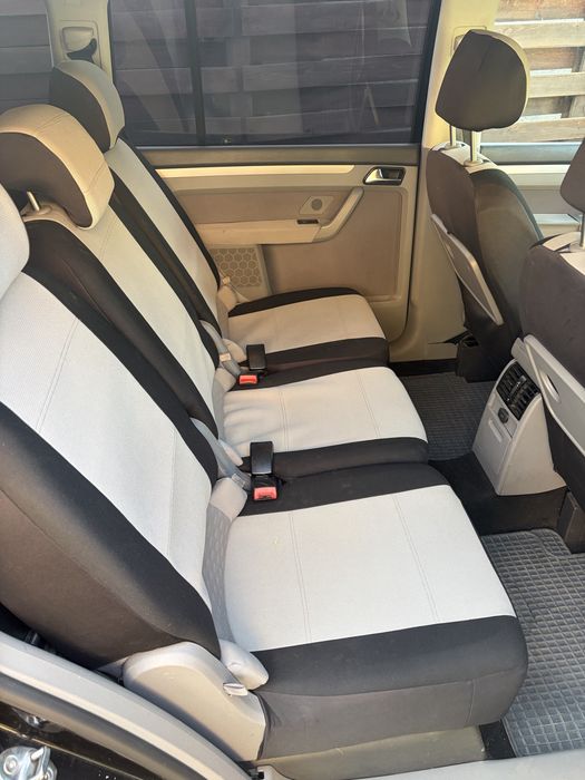 Vand VW Touran 7 locuri