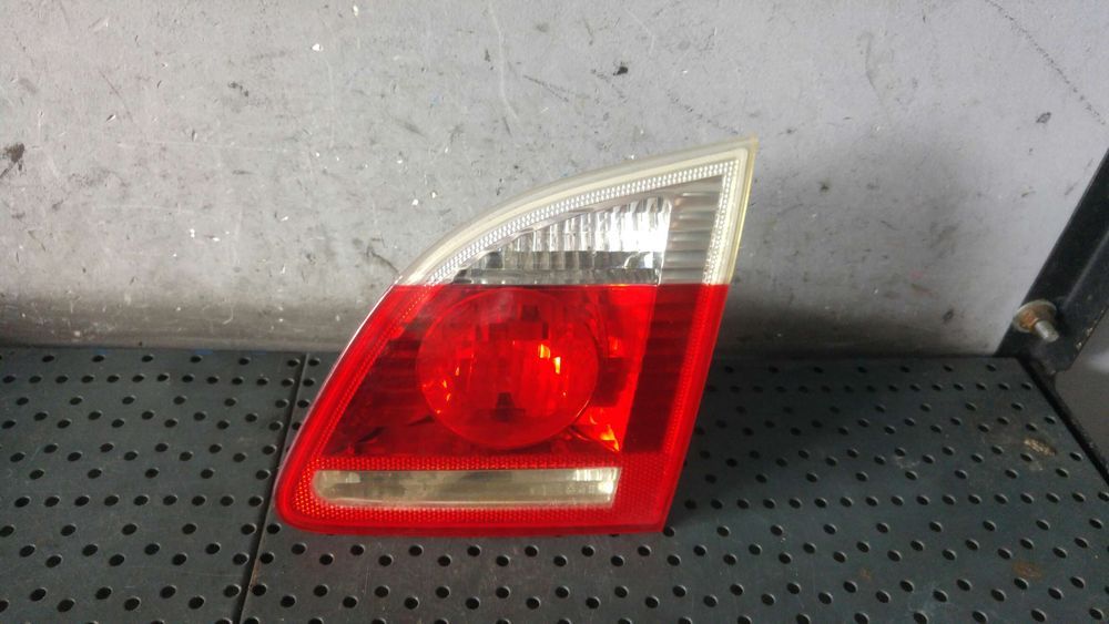 Stop dreapta haion bmw seria 5 touring e61 27880204 7165830