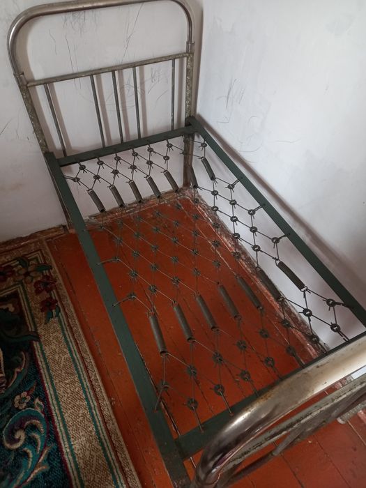 Продам качественный стульчик