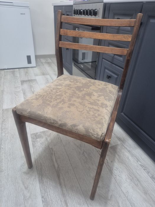 Мягкие стулья для гостинной